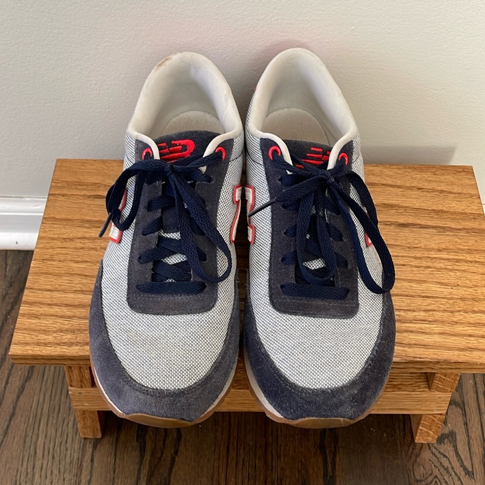 New Balance Tennis Shoes